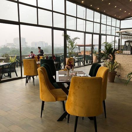 Maisonette Hotel & Apartments Lahore Extérieur photo