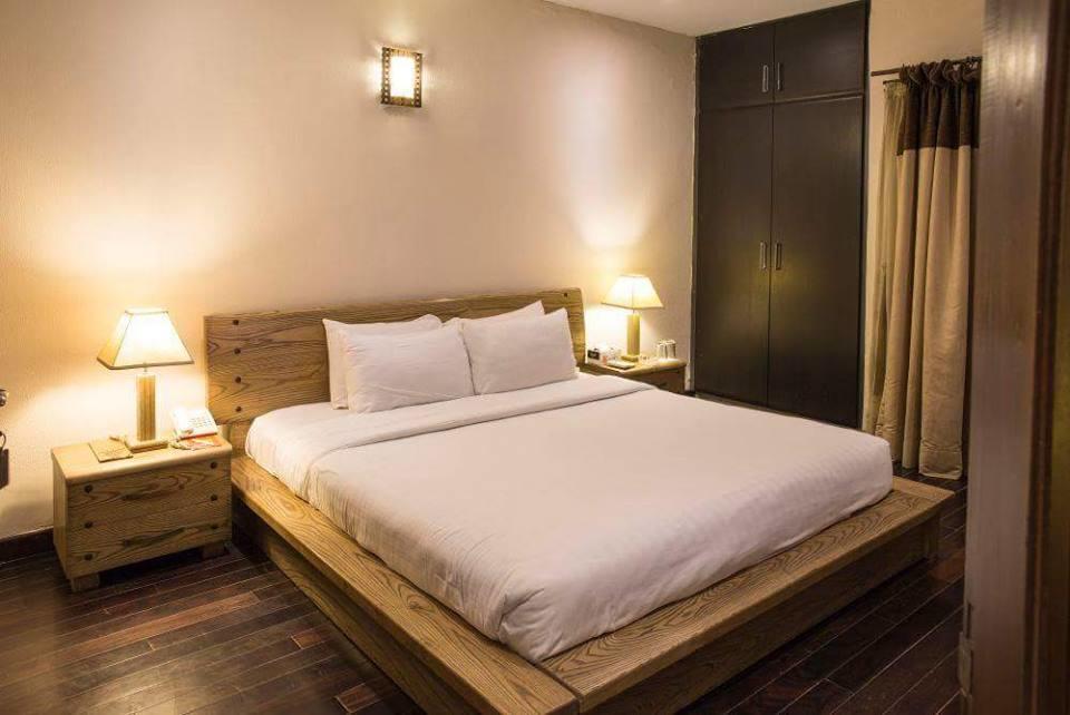 Maisonette Hotel & Apartments Lahore Extérieur photo