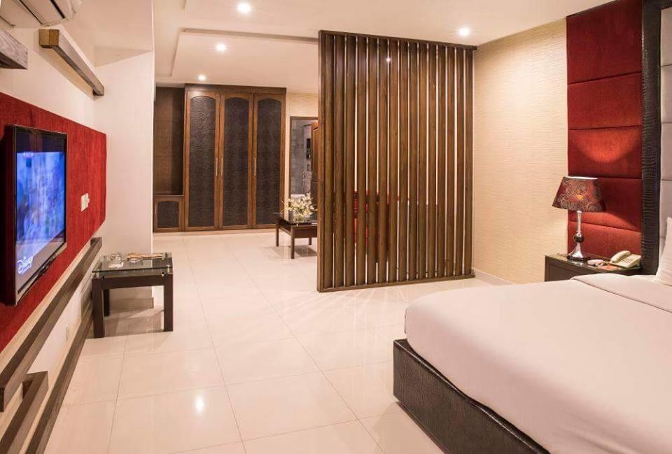 Maisonette Hotel & Apartments Lahore Extérieur photo
