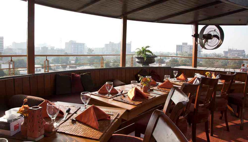 Maisonette Hotel & Apartments Lahore Extérieur photo